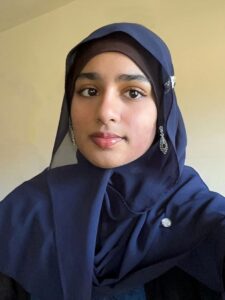 Headshot of undergraduate student fellow, Faiza Shaik.